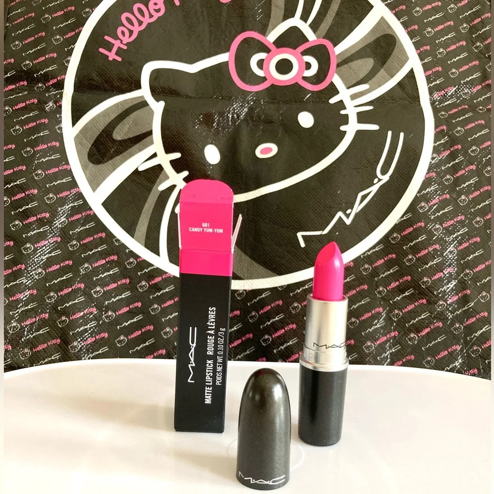 💄HP!💄LAST ONE! MAC Matte Lipstick Candy Yum Yum - Picture 1 of 11
